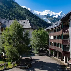 nice-apt-with-mountain-view-at-the-foot-of-slopes.hotels-rhonealpes.com/